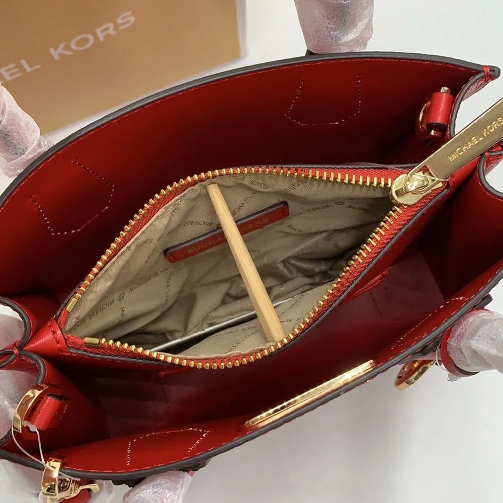 MICHAEL KORS MERCER MEDIUM MESSENGER CROSSBODY FLAME COLOR